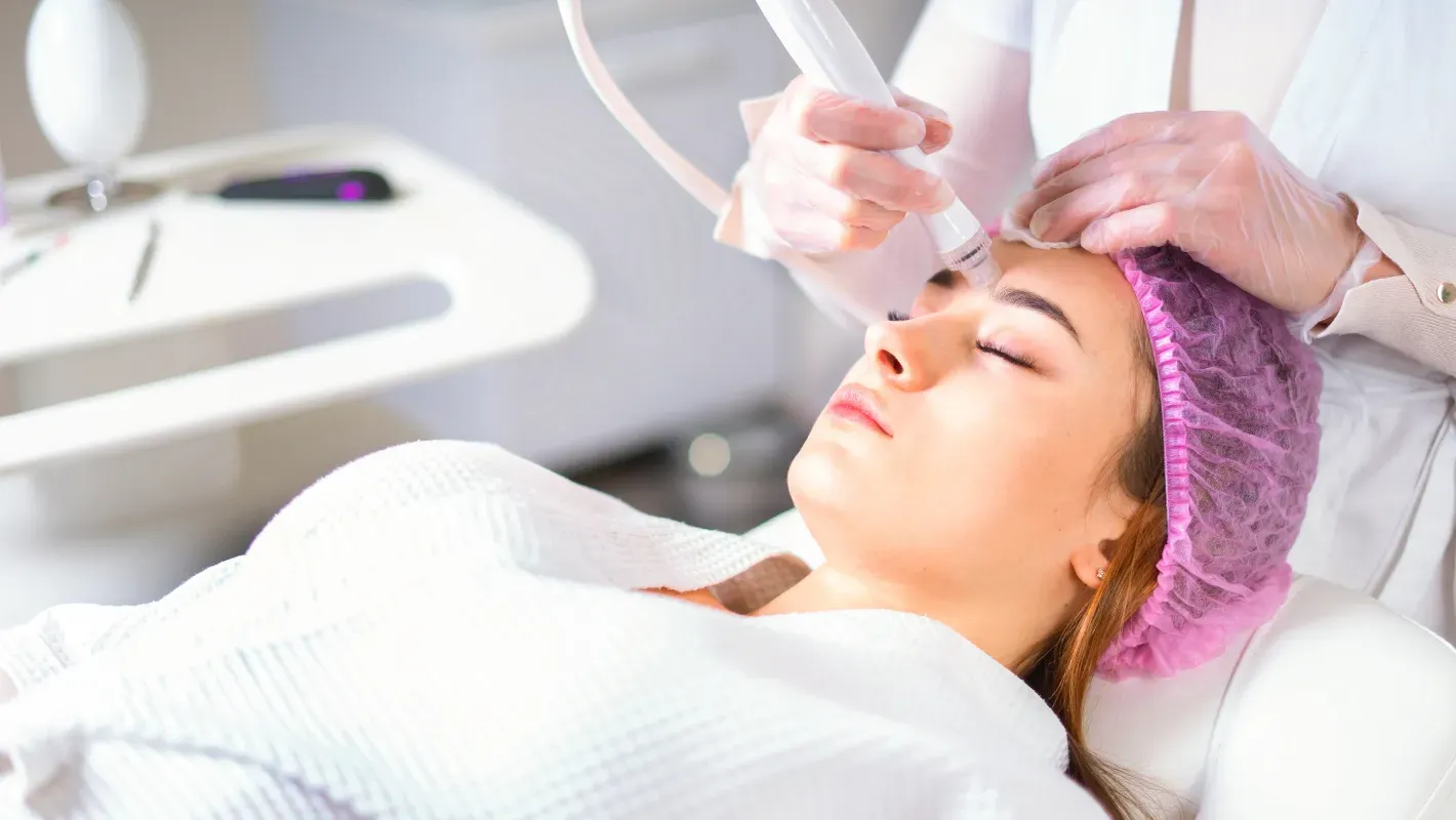 tratamente-faciale-laser-1 tratamente-faciale-laser-1.webp